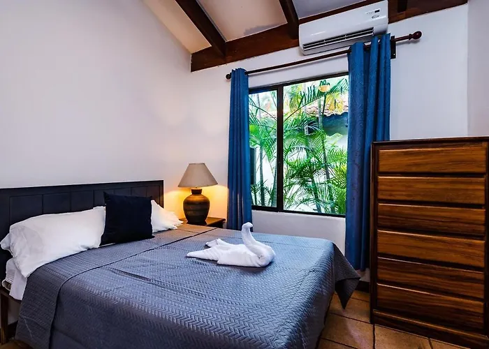 Private Pool Villa, & Access * Playa Hermosa (Guanacaste)