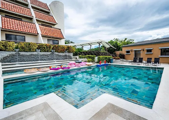 Private Pool Villa, & Access Playa Hermosa (Guanacaste)